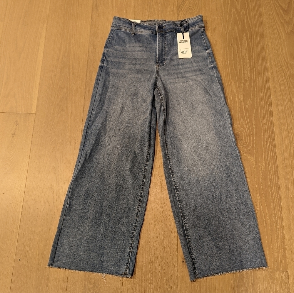 Women's Blue Wide-Leg Jeans with a Raw Hem